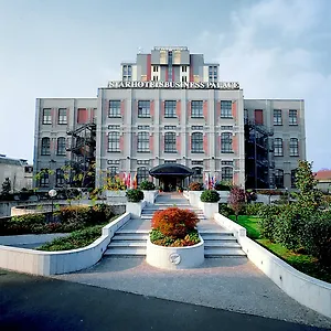 Starhotels Business Palace Hotel